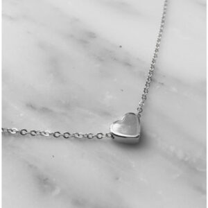 ΚΟΛΙΕ ΜΕ ΚΑΡΔΙΑ ΑΣΗΜΗ