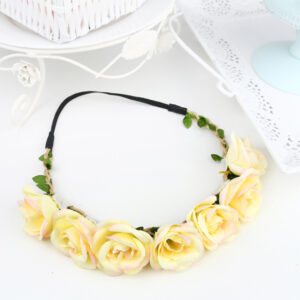 Πλεξούδα λαστιχάκι με μπεζ λουλούδια