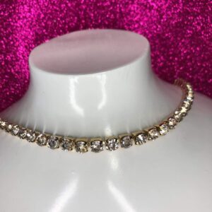 Κολιέ με ζιργκον σε τετράγωνο χρυσό