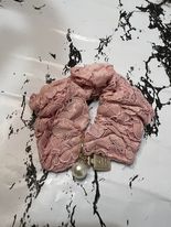 scrunchie λαστιχάκι πρ με μια πάρλα και μια χάντρα αρωμα