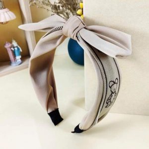 Στέκα μπεζ με πλέξη αρκουδάκι