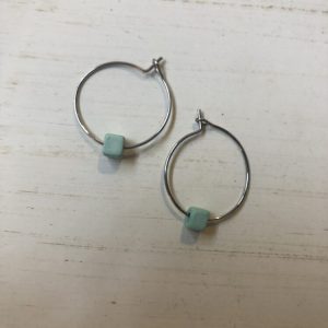 Κρεμάστε σκουλαρίκια με Τιρκουάζ κύβους