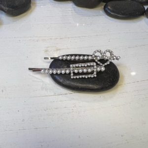 Τσιμπιδακια μαλλιών σετ 2 με σχέδιο καρδιά και τετράφωνο (ασημί)