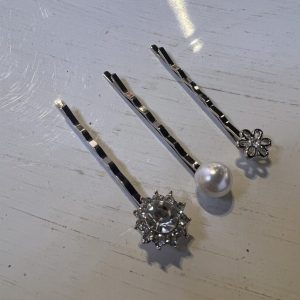 Σετ 3 τμχ Τσιμπιδάκια ασημί  με λουλούδι , διαμάντια και πέρλα