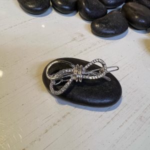 Τσιμπιδάκι μαλλιών ασημί παπιγιόν