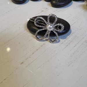 Τσιμπιδάκι ασημί λουλούδι με πέρλα