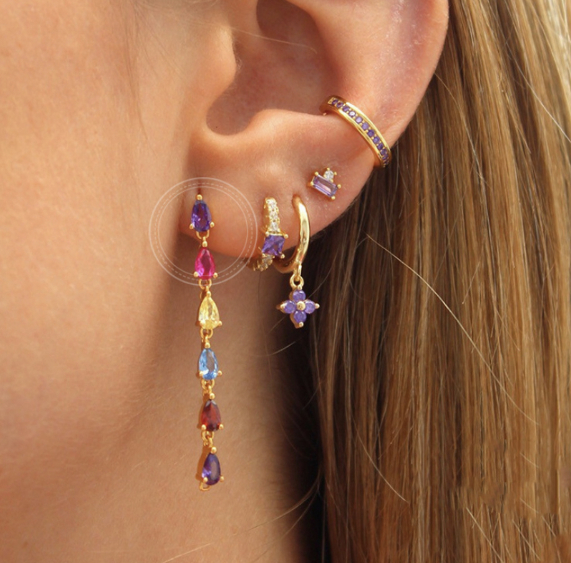 Σκουλαρίκια κρεμαστά χρυσά με χρωματιστά ζιργκον - Image 3