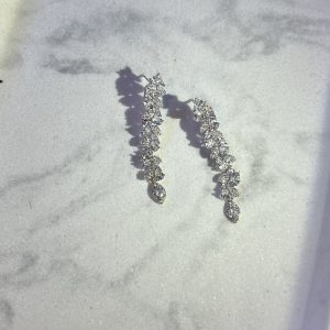 Σκουλαρικια κρεμαστα με ζιργκον ασημη Κ155