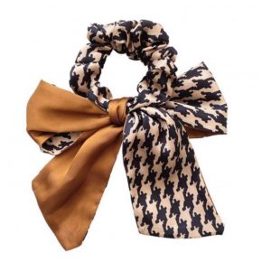 Λαστιχάκι μαλλιών Scrunchies καφέ καρο με φιόγκο